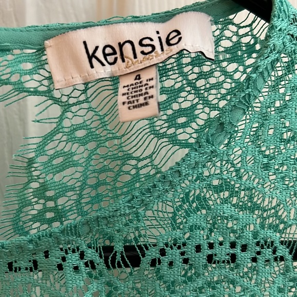 Kensie Shara Lace Dress, size 4 - Picture 3 of 6